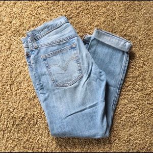 Levi’s Distressed Boyfriend Jeans